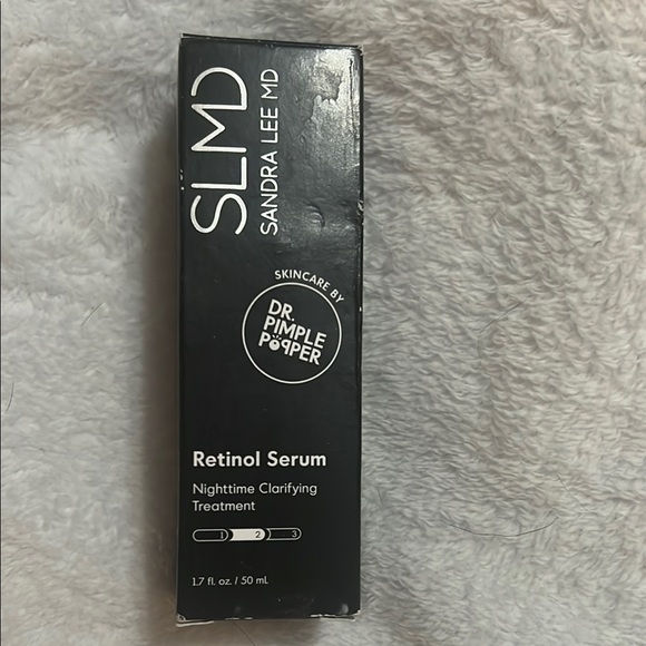 Black Retinol Serum Face Oil - Picture 1 of 3